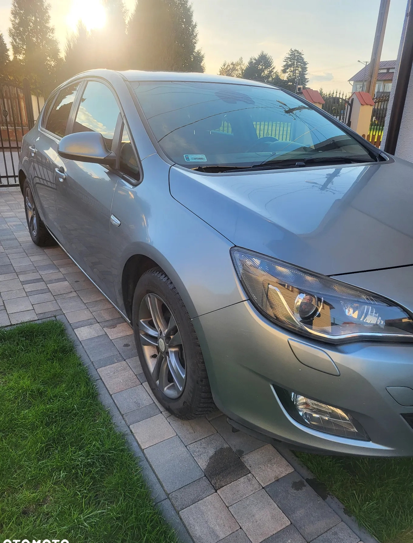 Opel Astra cena 22500 przebieg: 237600, rok produkcji 2011 z Sulejów małe 137